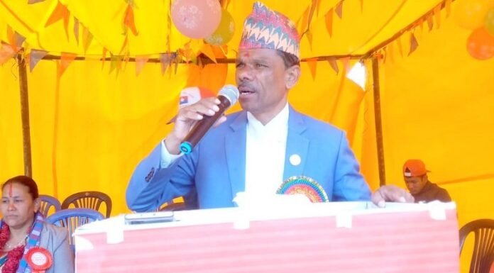 गठबन्धनमा अझै पाँच दल थपिए पनि एमाले एक्लै लड्छ : भट्टराई