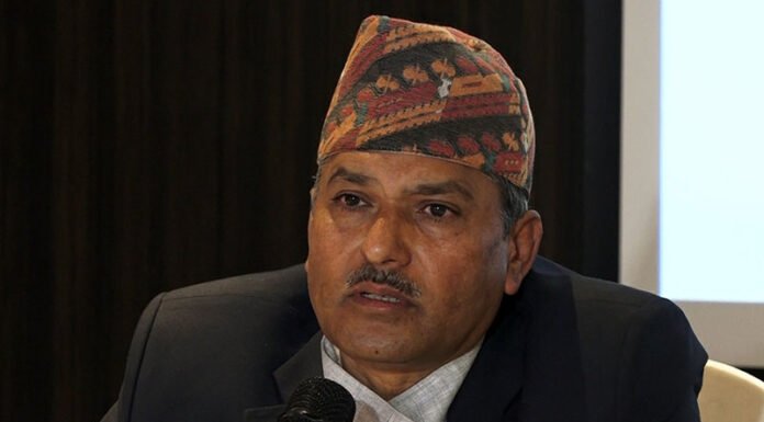 गभर्नर अधिकारी काममा फर्किएपछि भने, ‘राष्ट्र बैंक सरकारको आर्थिक सल्लाहकार हो’