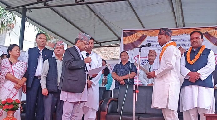 सपथ ग्रहणमा अपमान गरेको जनप्रतिनिधिको आरोप
