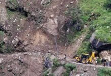 पहिरो पन्छाएपछि कर्णाली राजमार्ग एकतर्फी सञ्चालनमा